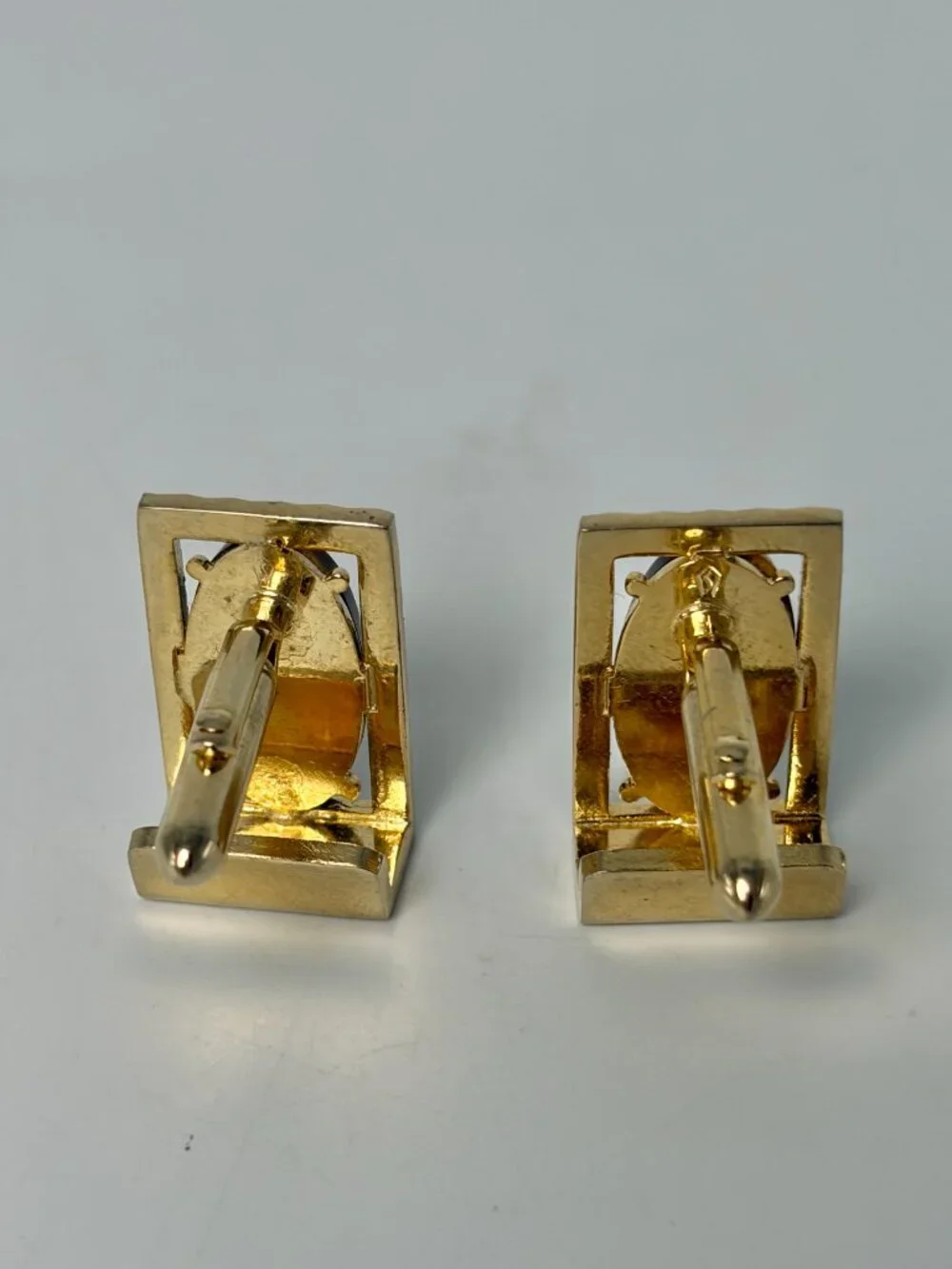 Unbranded vintage gold